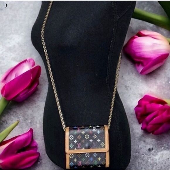 Authentic Louis Vuitton Murakami Black Multicolor Compact
Leather Wallet - Picture 2 of 14